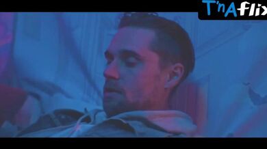 Jessica Barr Breasts Scene in Can'T Seem To Make You Mine