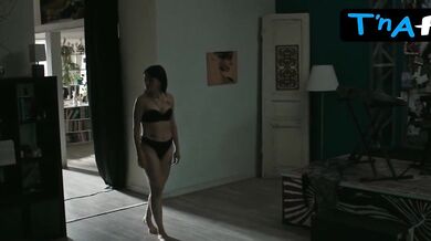 Mariya Rival Butt, Breasts Scene in Ya Nichego Ne Pomnyu