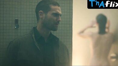 Maria Romanillos Butt Scene in Olympo