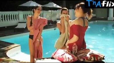 Cristiane Amorim Breasts, Bikini Scene in As Cariocas
