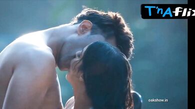 Garima Jain Lesbian, Bikini Scene in Garima Jain