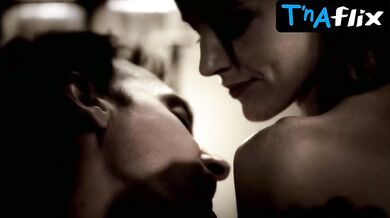 Laura Leighton Sexy Scene in Over The Edge