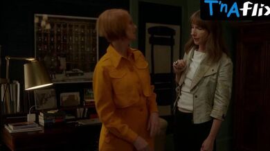 Cynthia Nixon Lesbian Scene in And Just Like That...