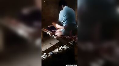 Pakistani Mature Village Couple Having Romance & Fucking
