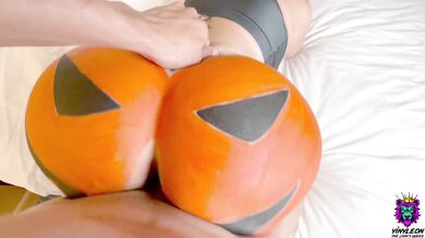 Yinyleon This Is How You Raw Anal Fuck A Huge Ass Halloween Pump