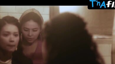 Shiena Yu Lesbian, Butt Scene in Sex On Phone