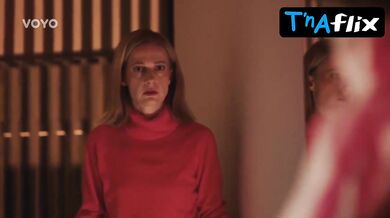 Lucie Furmanova Sexy Scene in Sex O'Clock