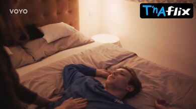 Jana Kovalcikova Breasts, Underwear Scene in Sex O'Clock