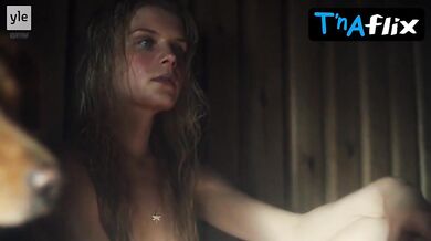 Alina Tomnikov Butt, Breasts Scene in Donna