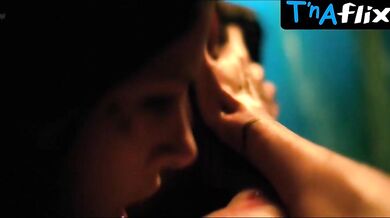 Lisa Chandler Lesbian, Butt Scene in Altered Carbon