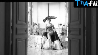 Monica Bellucci Breasts Scene in Rose, C'Est Paris