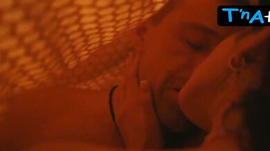 Angelina Pahomova Sexy Scene in Ya Nichego Ne Pomnyu