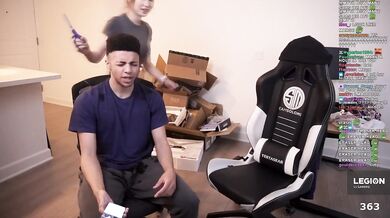 Leena Xu Upskirt Flashing Twitch Stream Video