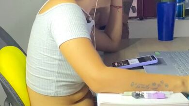 Estaba en clase virtual y llegaron a distraerme