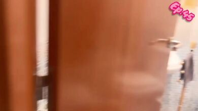 I Caught My Stepbrother In The Shower And It Was A Good Time To Play With His DELICIOUS COCK!