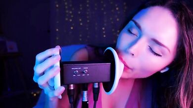 HeatheredEffect ASMR Ear Eating Video