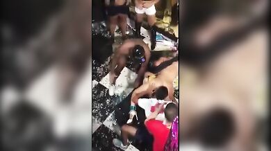 A party in the middle of the carnival