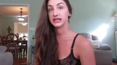 Teriana Jacobs Watch Her Nipples in YouTube Lingerie