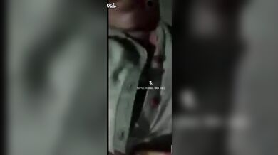 Two Indian Girls Showing Her Nudes Which Goes Viral#15