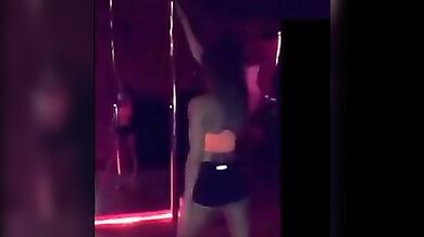 Madison Beer Nude Photos & Sex Tape Leaked!