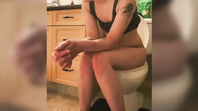 RileySteele diarrhea explosion porn (Riley Steele)