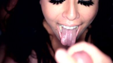 First Blow Job Sexy Latina pt2 - Naomi