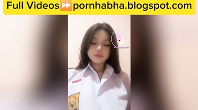 ABG Cantik Masih Pakai Seragam