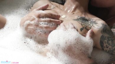 FamilyXXX - Asian MILF Stepmommy Gets Her Cream Pie! (Honey Gold)