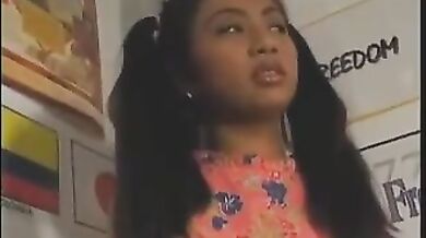 Seductive idol Jade blowing like a pornstar joi