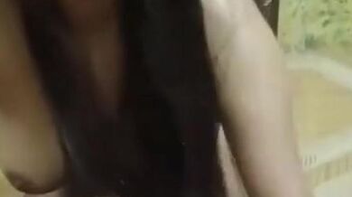 Beautiful Girlfriend Recorded By Her Bf While Nude & Sucking His Dick