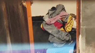 Indian Lady Going To Pee Nude Video Part 7