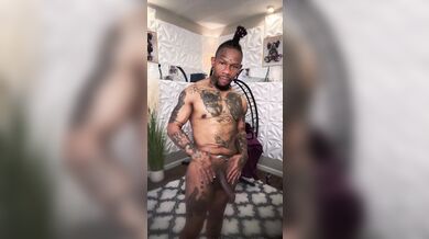 My workout made me horny (needed a massage )