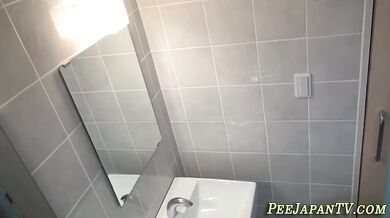 Asian teen filmed pissing