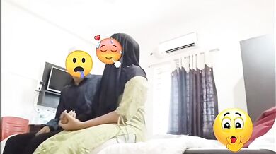 Abnormal Muslim Teen Gf Ko Peheli Bar Hotel Main Lekar Jabardasti Kiyaa Hijabi Apne Bade Lund Se