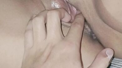 Wala asawa ni mare kaya nagpakantot na naman siya sakin