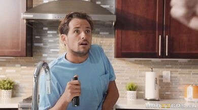 Plumber Trapped Under Plumpy - Alura Jenson, Tyler Nixon