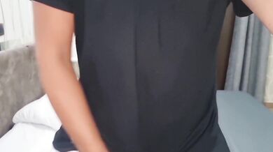 ASSOLO CON SBORRATA | MASTURBAZIONE ANALE CON DITA NEL CULO - E UN ENORME CARICO DI SBORRA