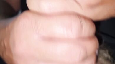 ASSOLO CON SBORRATA | MASTURBAZIONE ANALE CON DITA NEL CULO - E UN ENORME CARICO DI SBORRA