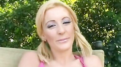 Hottest peeper xxx clip