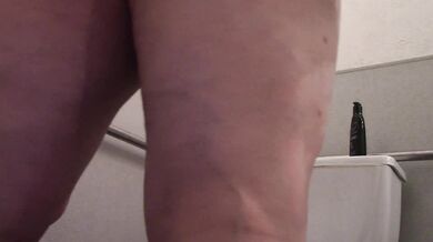 Wish I knew a bad bitch to peg this ass!