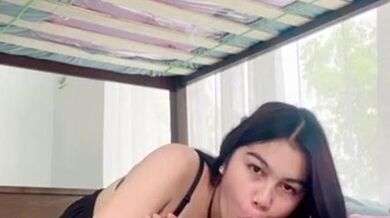 HOKI BANGET BISA NGEWE 2 CEWEK CANTIK SEKALIGUS FULL DI Https://s.id/bocilsempit - Asia Blondi