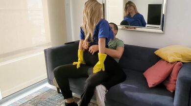 COLOMBIAN maid gets fucked by her boss - Amateur