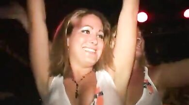 Lots Of Amateur Girls With Huge Boobs In This Wet T Shirt Contest