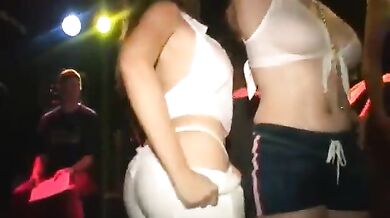 Lots Of Amateur Girls With Huge Boobs In This Wet T Shirt Contest