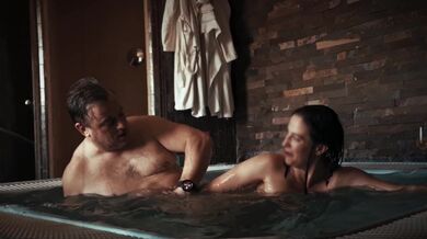 Beautiful Horny Milf Fucked by Stranger in Public Jacuzzi Vintage Aamateur