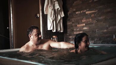 Beautiful Horny Milf Fucked by Stranger in Public Jacuzzi Vintage Aamateur