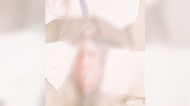 I used a clitoral suction device to sensitize my clitoris, then played with it using electrical curr