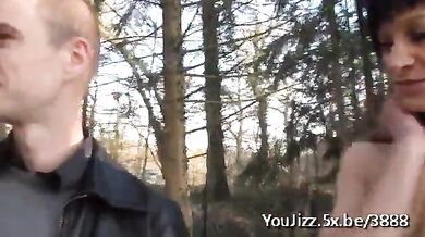 French mature Lou loves anal