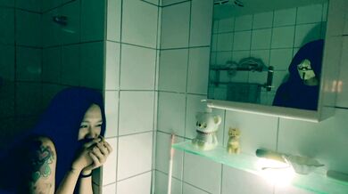 swag daisybaby V怪客成人版大量精液無套中出 V Monster fuck me without condom & Creampie