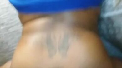 BIG BOOTY EBONY THROWING WET CREAMY PUSSY BACK ON GORILLA DICK!!!!!!!!!